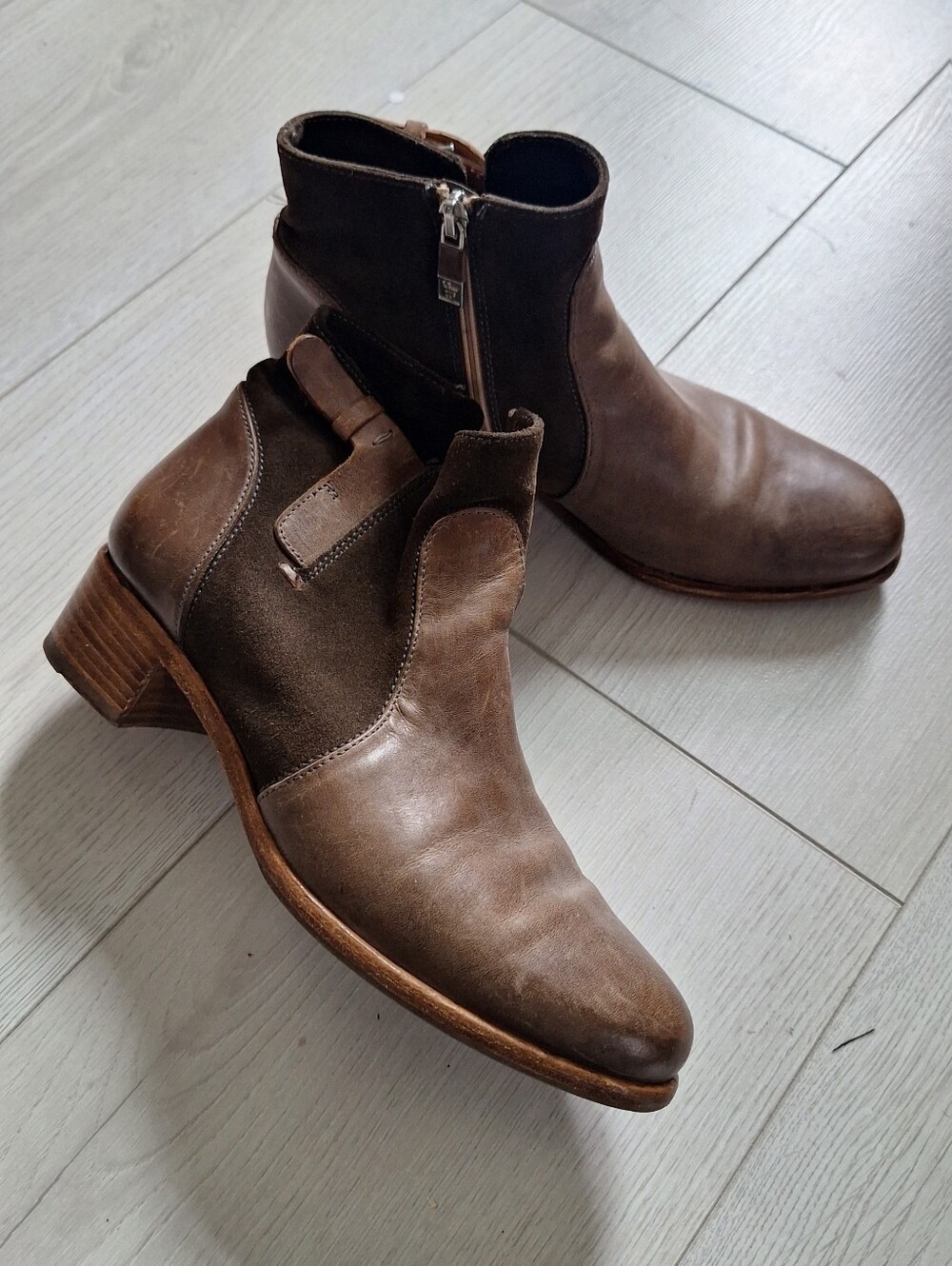 Alberto Fermani  Brown Leather And Suede Booties 37